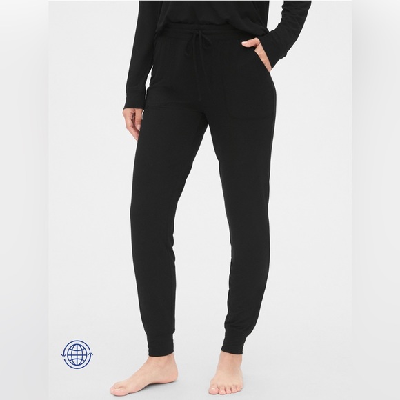 **SOLD** GAP Truesleep Joggers in Modal - Picture 11 of 15